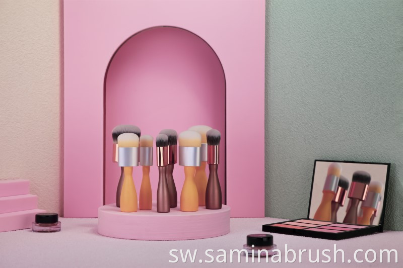 Foudation brashi 170002 Foudation Brush 170002